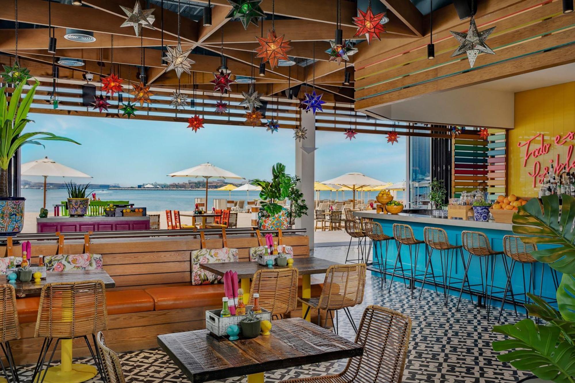 Marriott Resort Palm Jumeirah, 두바이 외부 사진 The rooftop bar at the Hotel Indigo San Diego